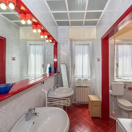 Apartament Domitilla House Finale Ligure