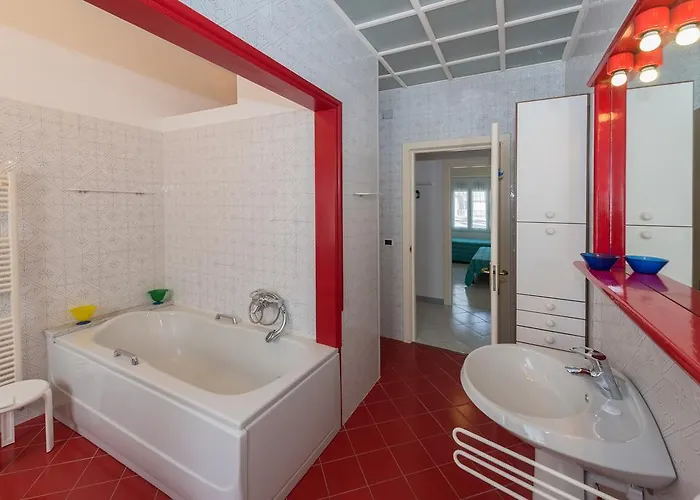 Domitilla House Apartamento Finale Ligure